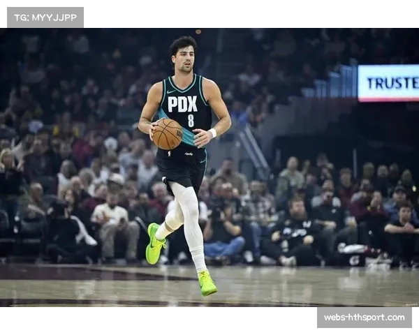 鹈鹕队上半场利用全场紧逼,迫使开拓者出现10次失误并转换得18分 鹈鹕队上半场利用全场紧逼,迫使开拓者出现10次失误并转换得18分